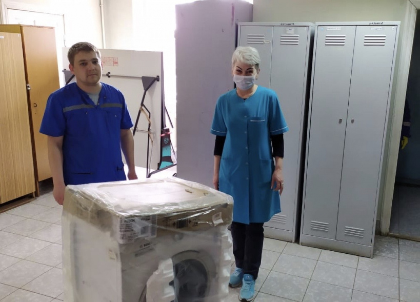 Подольской подстанции скорой медицинской помощи подарили стиральную машину