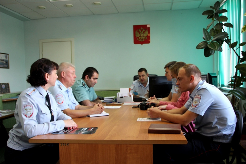  Сотрудники полиции в Подольске приняли участие в круглом столе по вопросу взыскания задолженностей