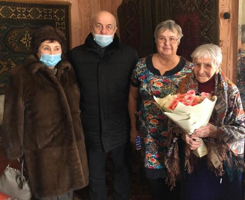  Жительница деревни Луковня  22 января принимала поздравления с 95-летием