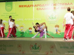 Школа танцев Sportdance на Октябрьском проспекте фотография 2